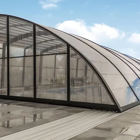 2 Bedroom Cozy In Jezierzany